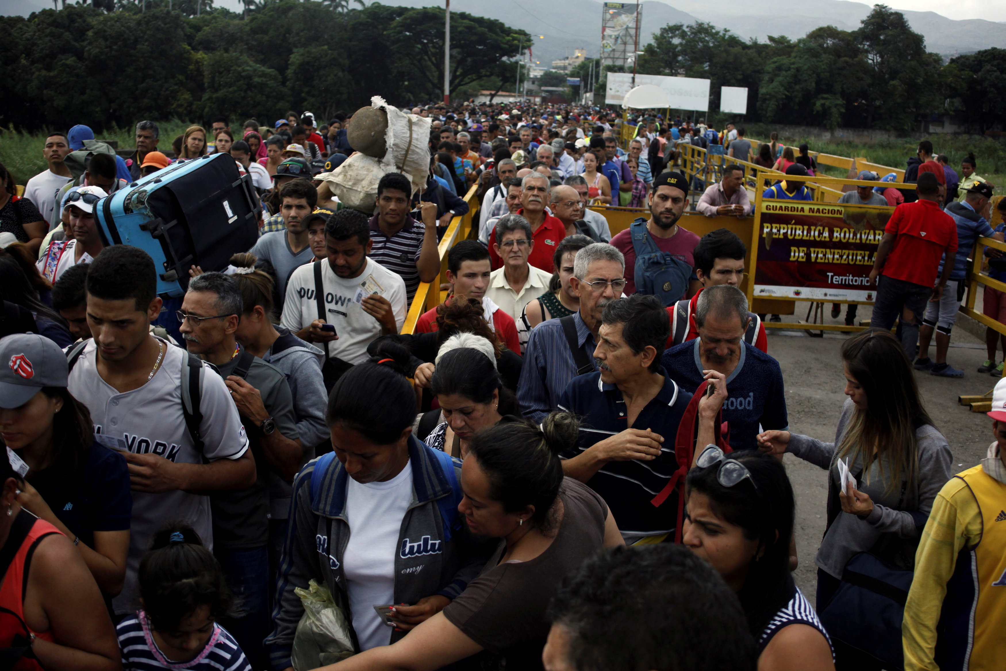 ¿Cuál es el estatus legal de los venezolanos en Colombia? (Infografía)