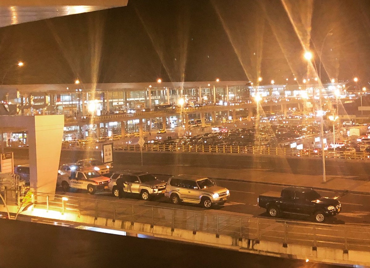 Más de 9.000 pasajeros afectados por falla eléctrica en aeropuerto de Bogotá