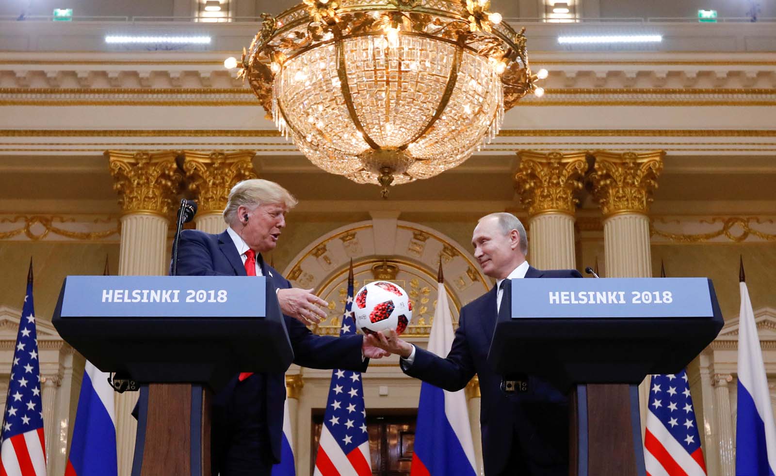 Putin y Trump califican la cumbre en Finlandia de exitosa y útil