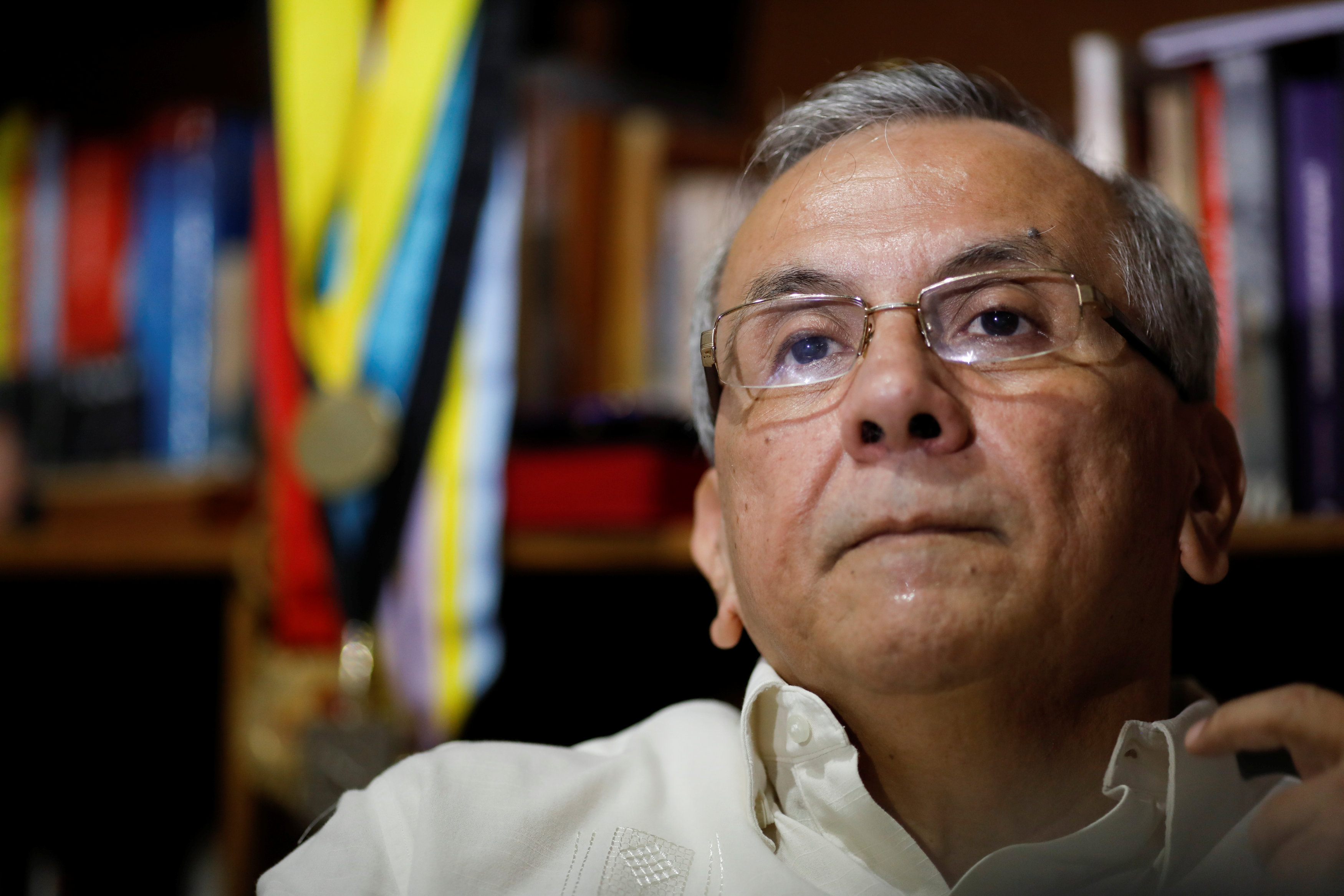 Exministro de Chávez anunció el apoyo del Frente Amplio a Edmundo González