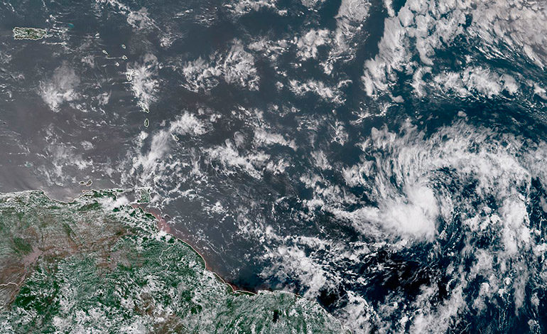 La tormenta tropical Beryl se disipa justo antes de llegar al Caribe
