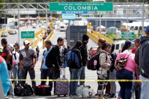 Canciller colombiano inicia este lunes una gira por Europa para abordar crisis migratoria venezolana