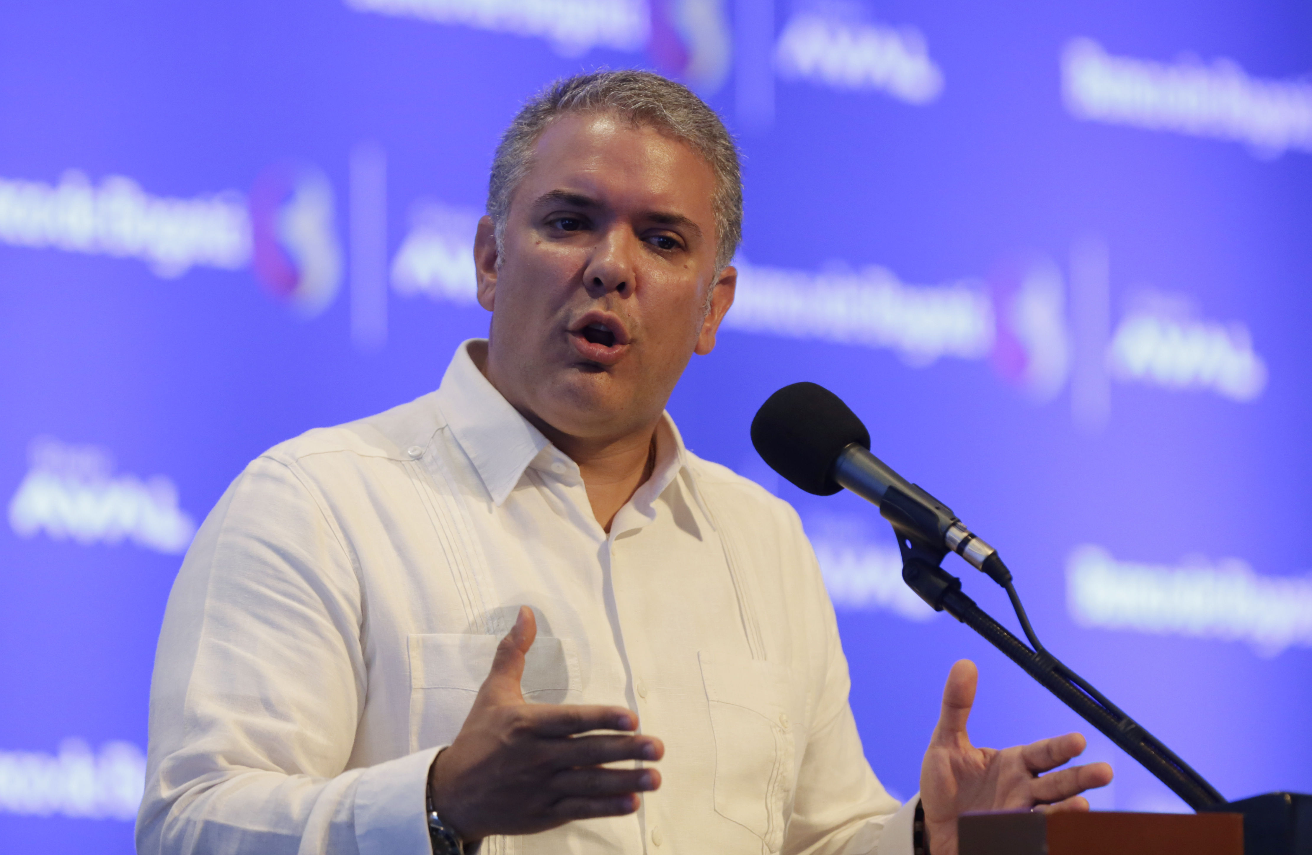 Duque se reúne con delegación de EEUU para hablar sobre lucha antidrogas