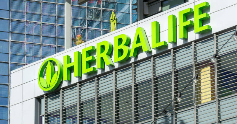 Demandan a Herbalife por mil millones de dólares en Florida por engaño