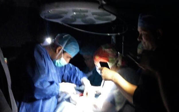 Médicos hacen milagros en Zulia cuando no hay electricidad
