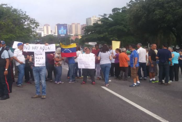 Protesta por falta de agua en Lara #6Ago