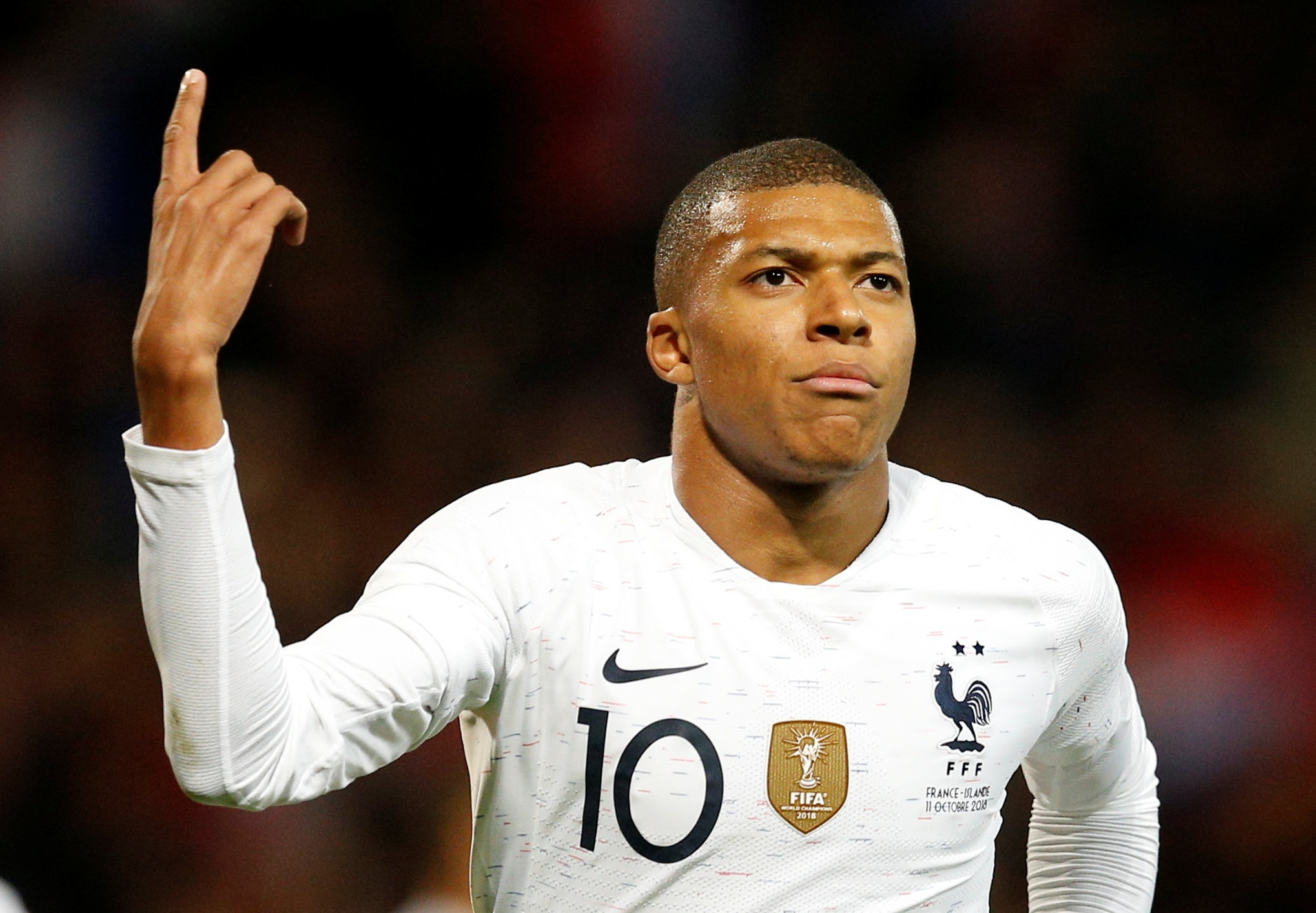 Mbappé rechaza participar en sesión de fotos de selección francesa