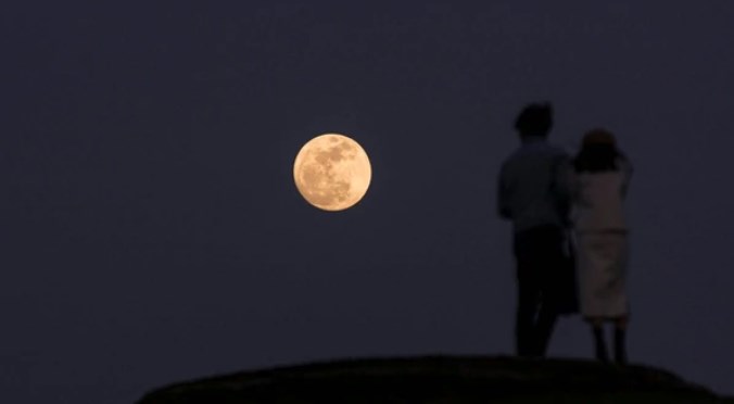 China lanzará una “luna artificial” al espacio en el 2020 para reemplazar las luces callejeras