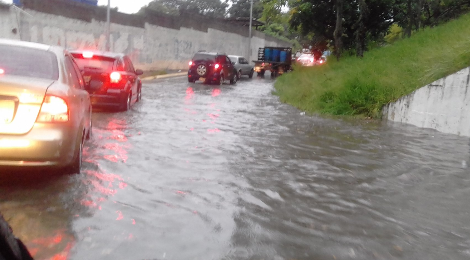 Así se encontraba la Cota Mil tras el diluvio de este lunes #22Oct (Fotos)