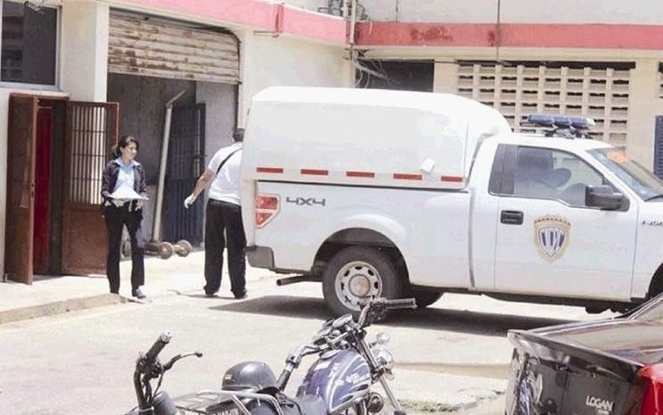 En Zulia acribillaron a joven en la puerta de su casa para robarle la moto