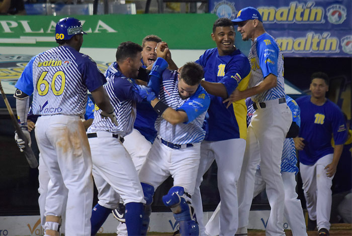 Magallanes hizo respetar su casa y barrió a Caribes: Resultados de la LVBP del #15Nov (Tabla de posiciones)