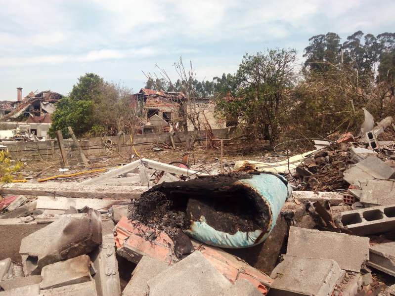 Tres muertos en una explosión de una pirotecnia en España