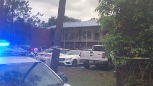 Dos muertos y cuatro heridos tras un tiroteo en un estudio de yoga en Florida