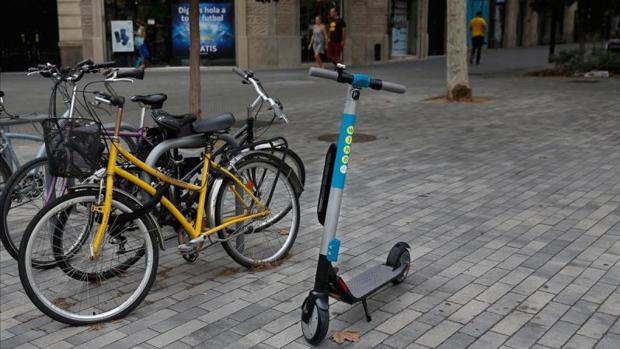 Muere una mujer atropellada por un monopatin eléctrico en España