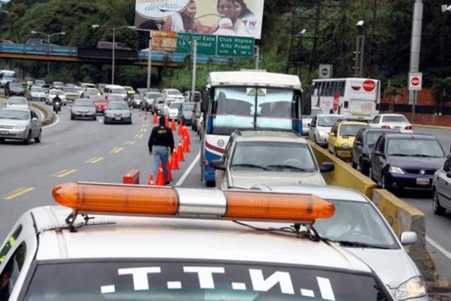 ¡Atención! Suspendido “temporalmente” el VAO en la autopista Prados del Este