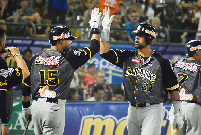 Leones rugió hacia el cielo y liquidó al Magallanes en honor a Castillo y Valbuena: Resultados de la LVBP del #11Dic