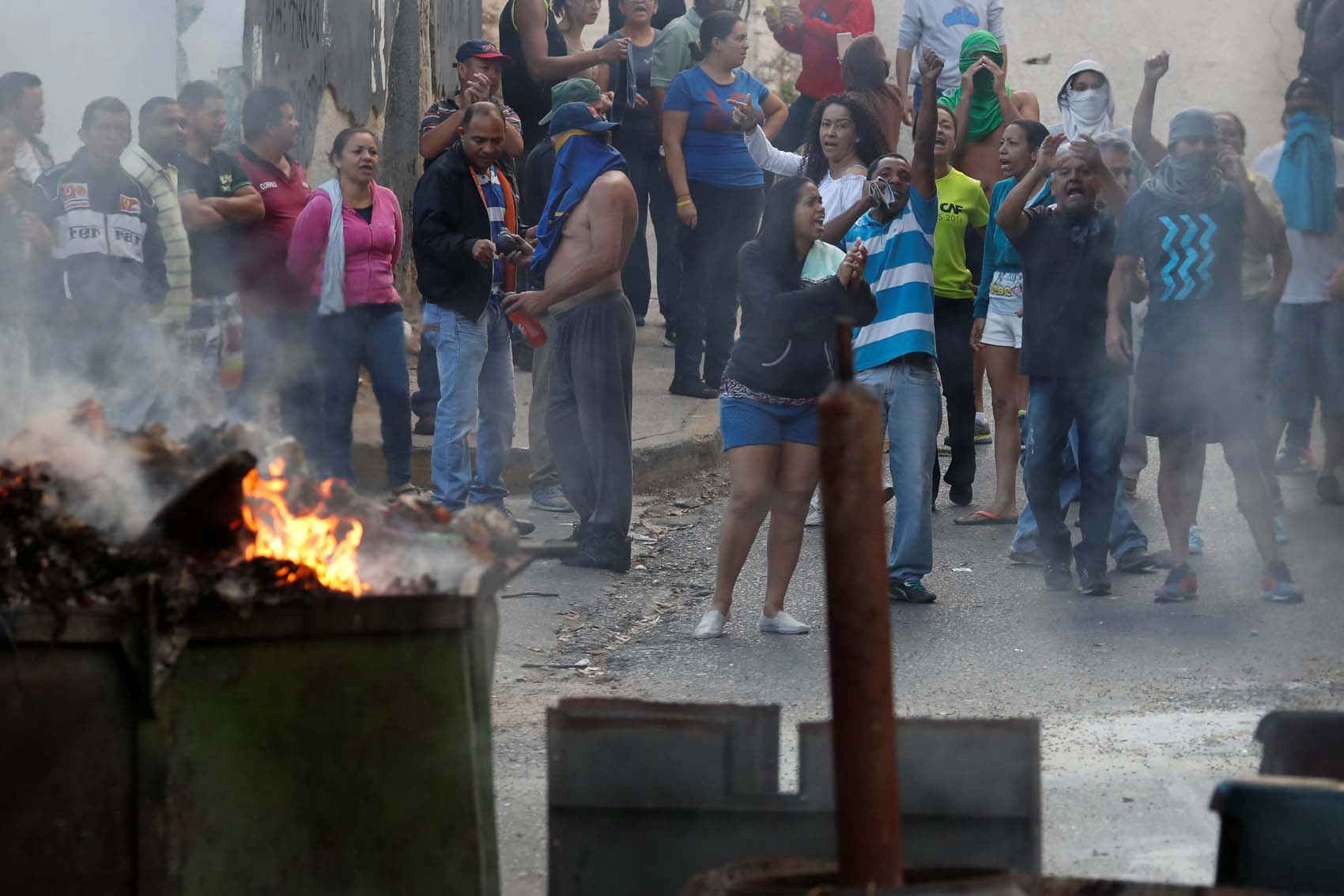 Al grito ¡libertad! vecinos de Cotiza se enfrentan a las fuerzas represivas del régimen (FOTOS)