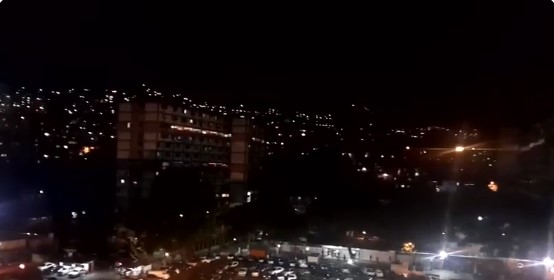 Por segunda noche consecutiva, los caraqueños salen a cacerolazo (Videos) #22Ene