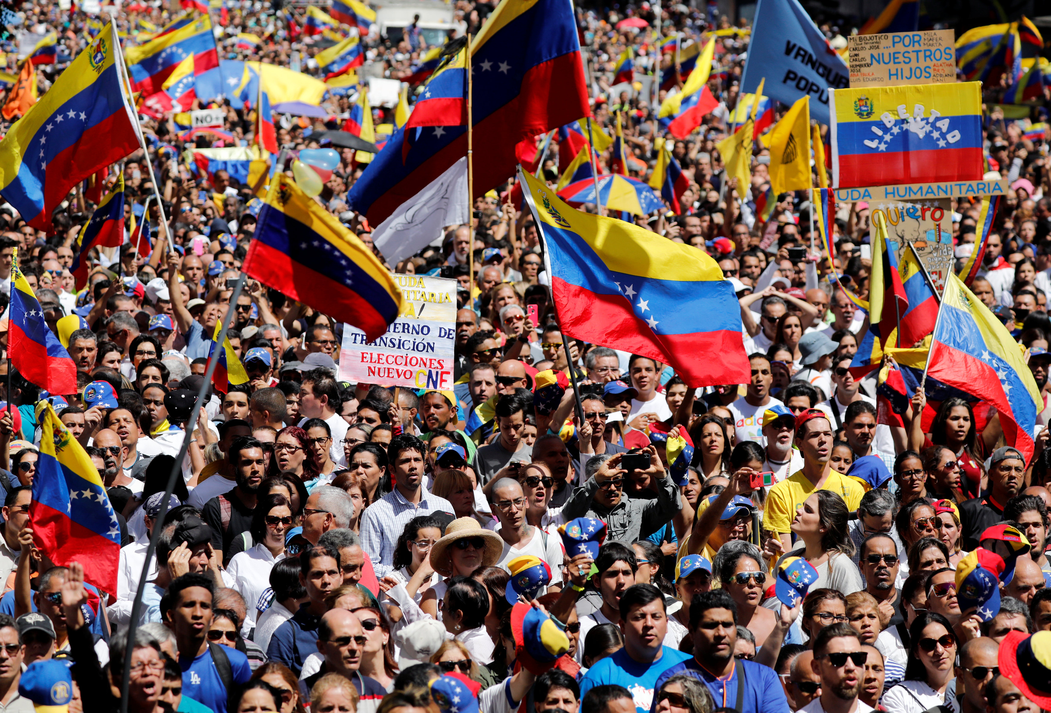 Guaidó: Tenemos la obligación de seguir superando los obstáculos, este #16Nov depende de todos (Video)