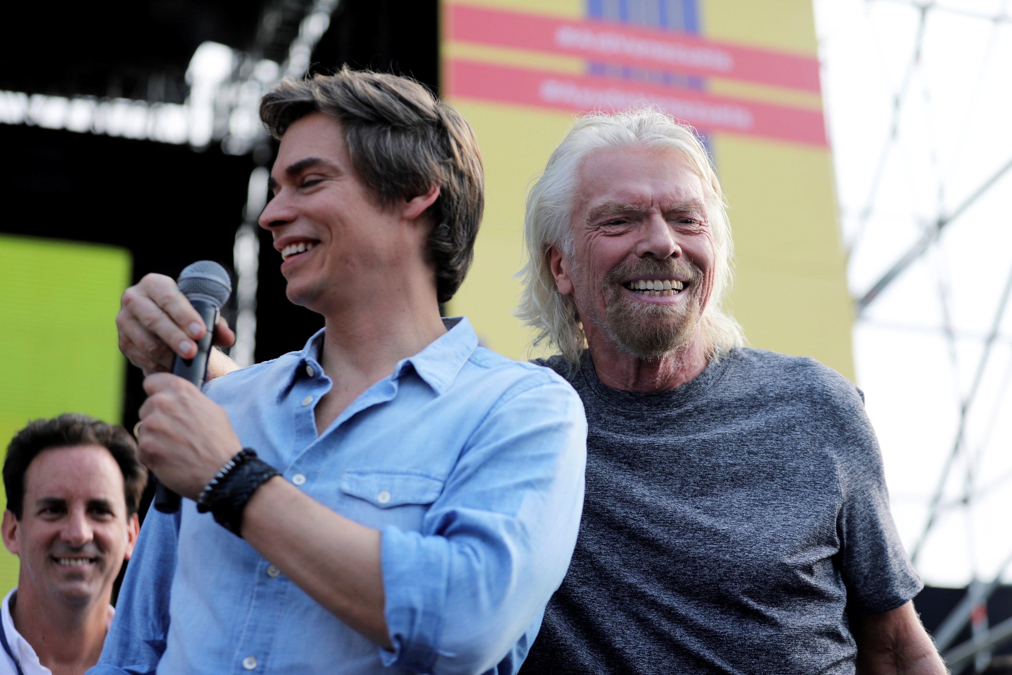 LA FOTO: Richard Branson y Carlos Baute a la espera del Venezuela Aid Live #22Feb