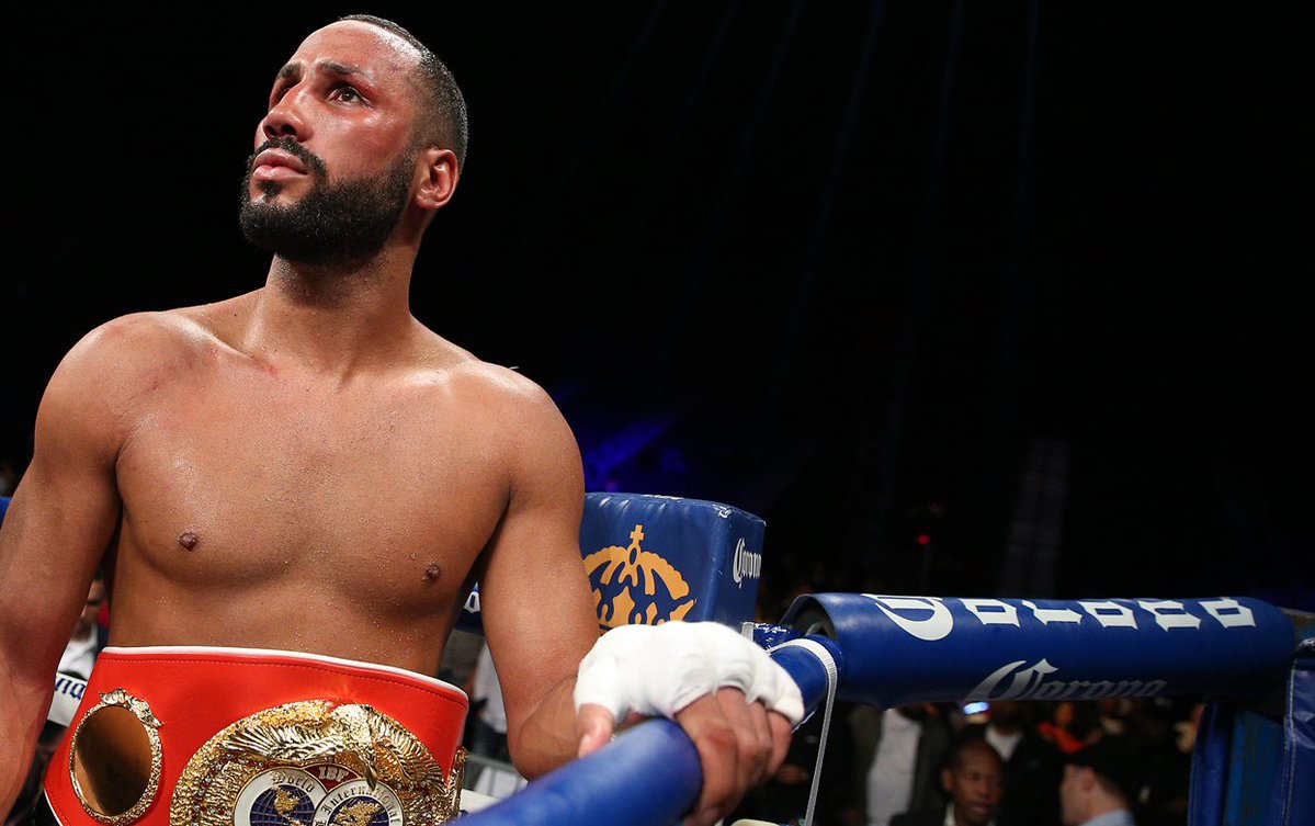 El boxeador británico James DeGale cuelga los guantes