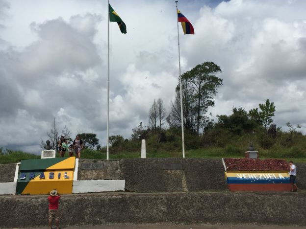 Grupo de Indígenas pemones llegan a Boa Vista denunciando persecuciones en su contra