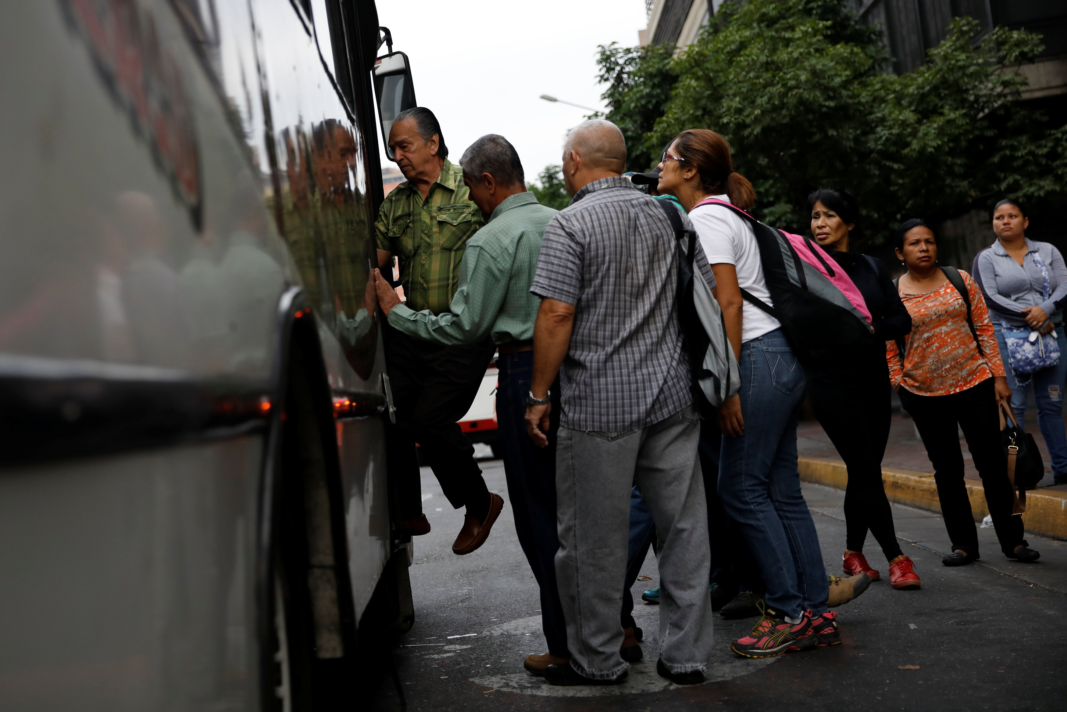 Hasta mil bolívares cobran el pasaje en Maracaibo