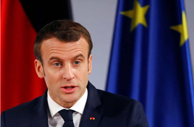 Macron anuncia producción de mascarillas para luchar contra el coronavirus en Francia