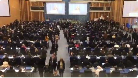 EN VIDEO: El momento en que más de 50 delegados boicotean a Arreaza durante discurso en la ONU