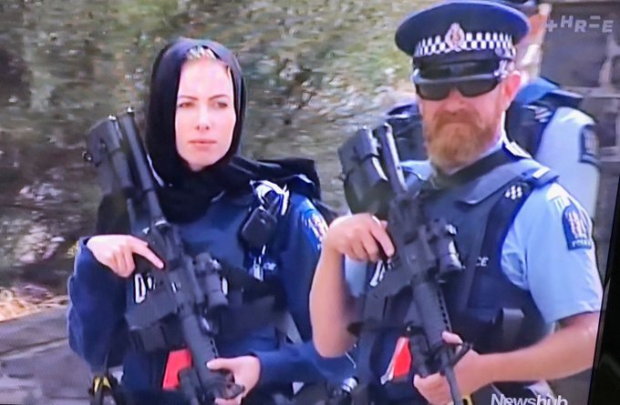 Nueva Zelanda rinde homenaje a las víctimas del atentado terrorista antimusulmán