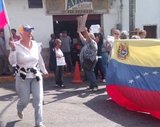 Vecinos de Carrizal protestan por fallas en el servicio de agua potable #18Mar (fotos)