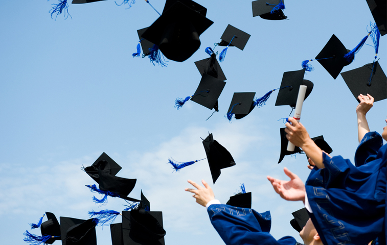 Hacedores de Sueños inició la campaña Gradúa a un estudiante