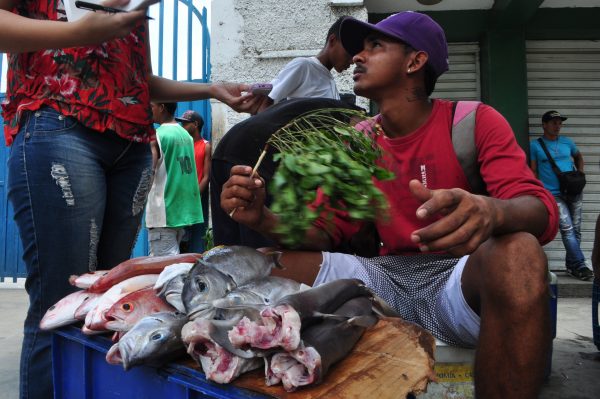 Por tres productos “menos lentejas” te llevas un kilo de pargo en Catia La Mar