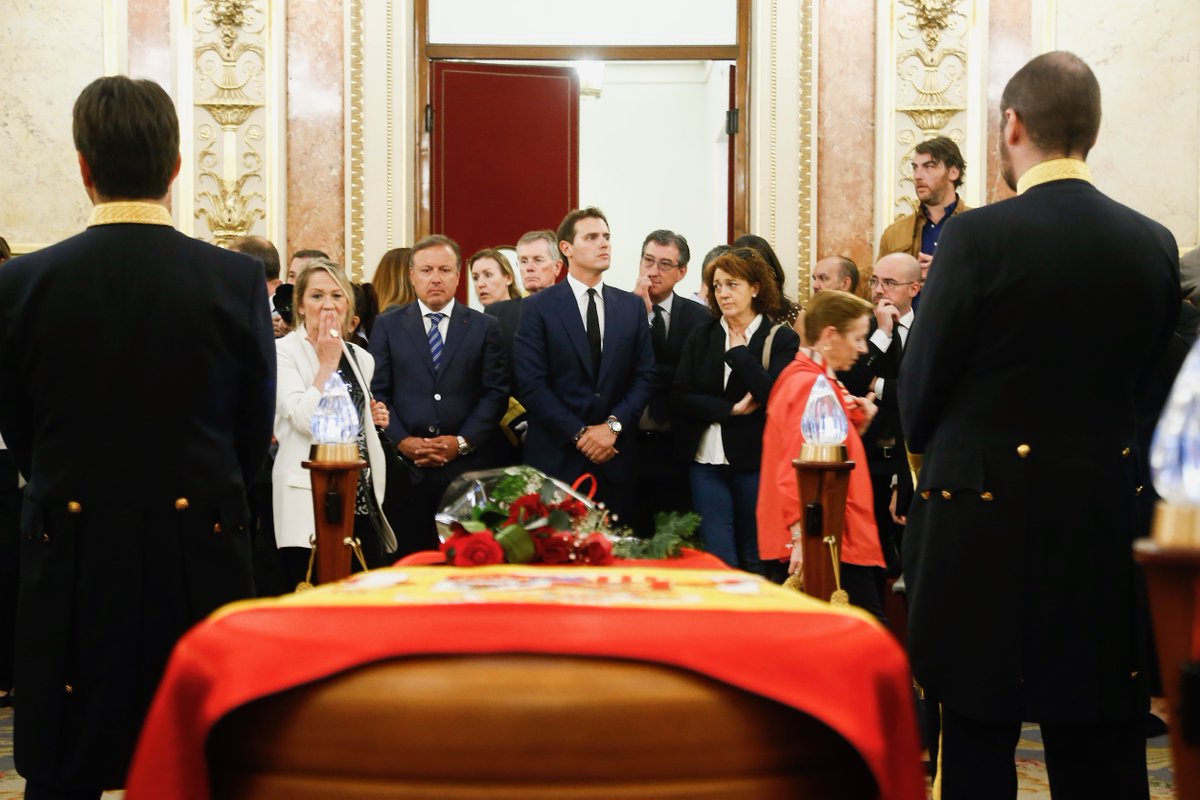 Congreso de Diputados reabre la capilla ardiente para despedir a Pérez Rubalcaba (VIDEO)