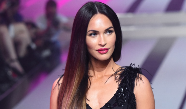 Fotografiaron a Megan Fox en situación íntima con famoso rapero