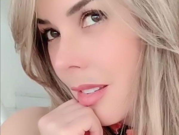 ¿Por qué es así? La FOTO sexy de Roxanna Díaz que te despertará el morbo