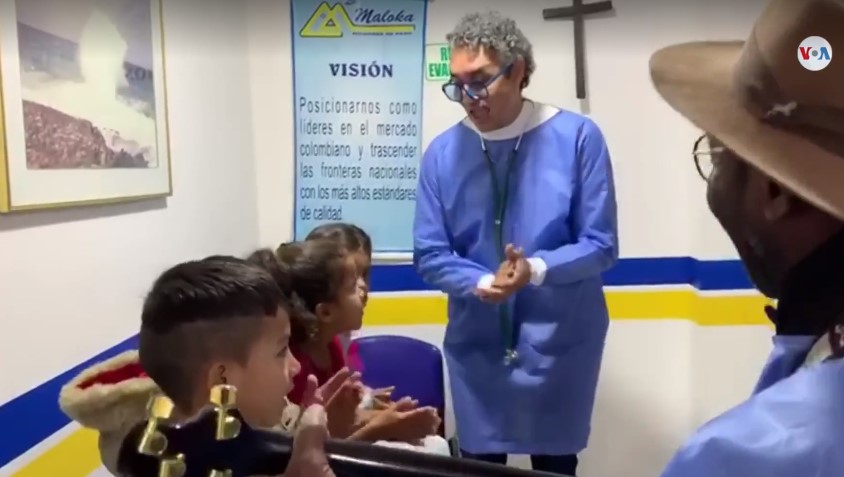 Dúo de médicos venezolanos conformaron grupo musical para promover la cara positiva del país (VIDEO)