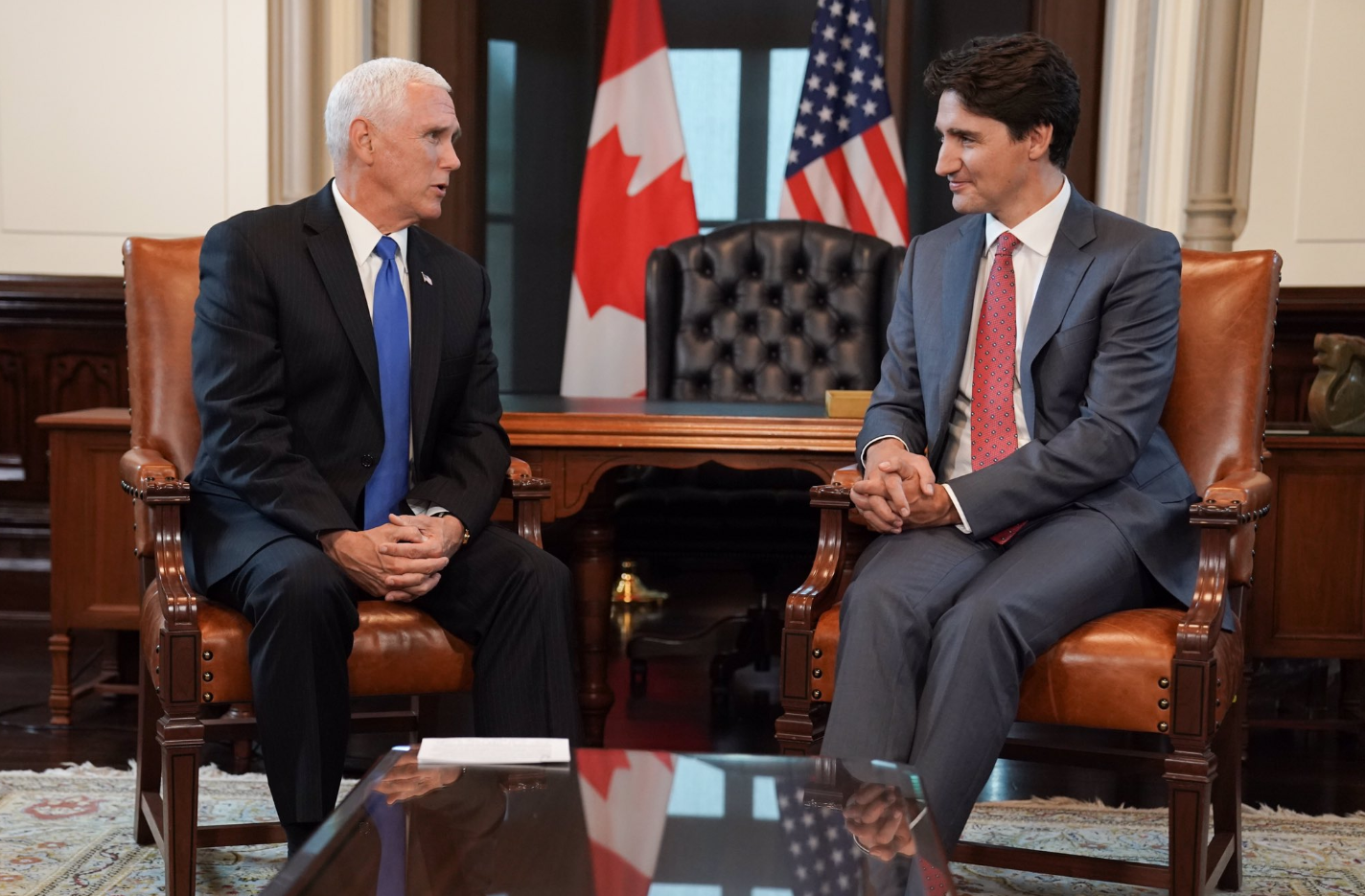 Pence propone trabajar con Canadá para detener la influencia cubana en Venezuela