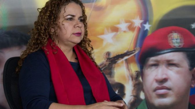 ALnavío: La ministra de Maduro, Iris Varela, quería 30.000 rifles para armar su propio ejército