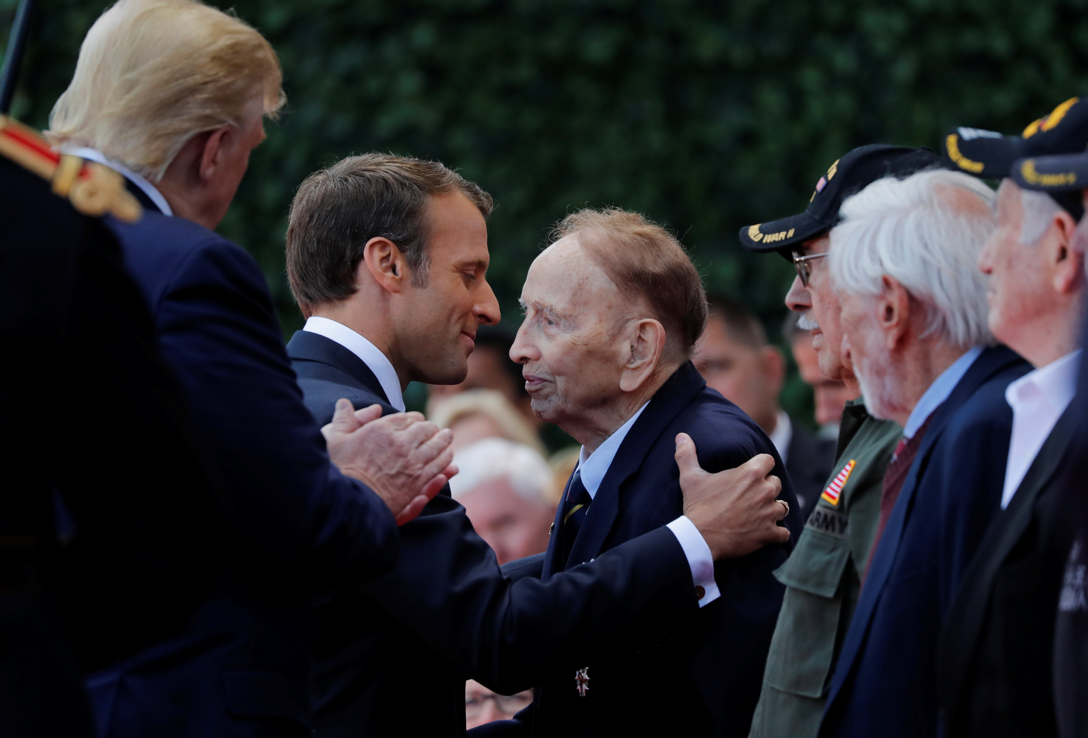 Macron a los veteranos del Día D: Francia no olvida