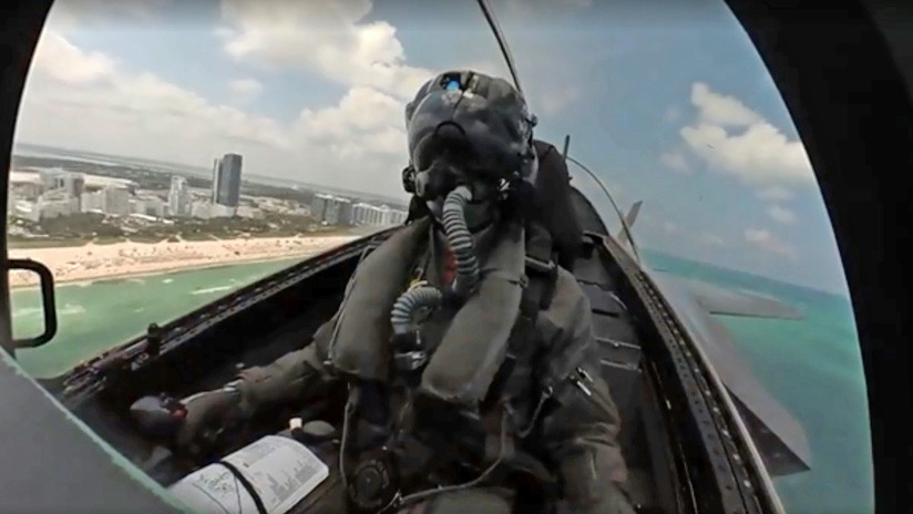 EN VIDEO: Así se disfruta una acrobacia desde la cabina de un caza F-35 de EEUU