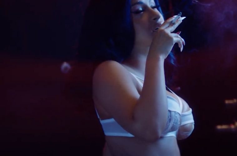 Cardi B se desdibuja los pezones y los órganos genitales en nuevo video