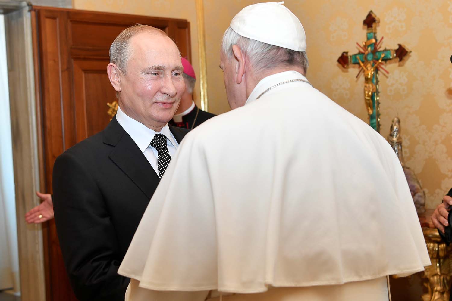 Rusia afirma que está dispuesta a hablar con EEUU y el papa Francisco sobre la invasión a Ucrania