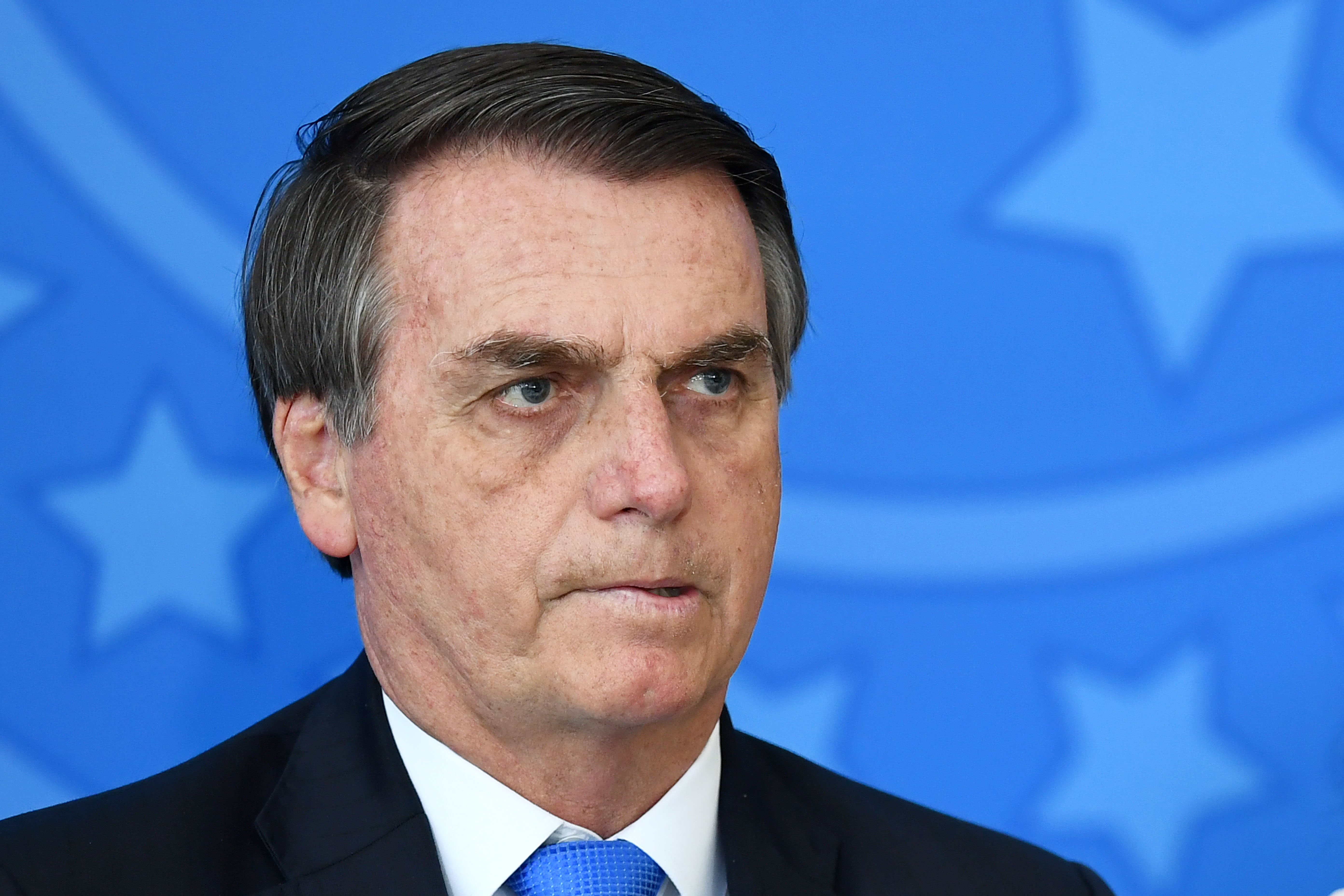 Jair Bolsonaro se declaró preocupado por “la inestabilidad” en América Latina