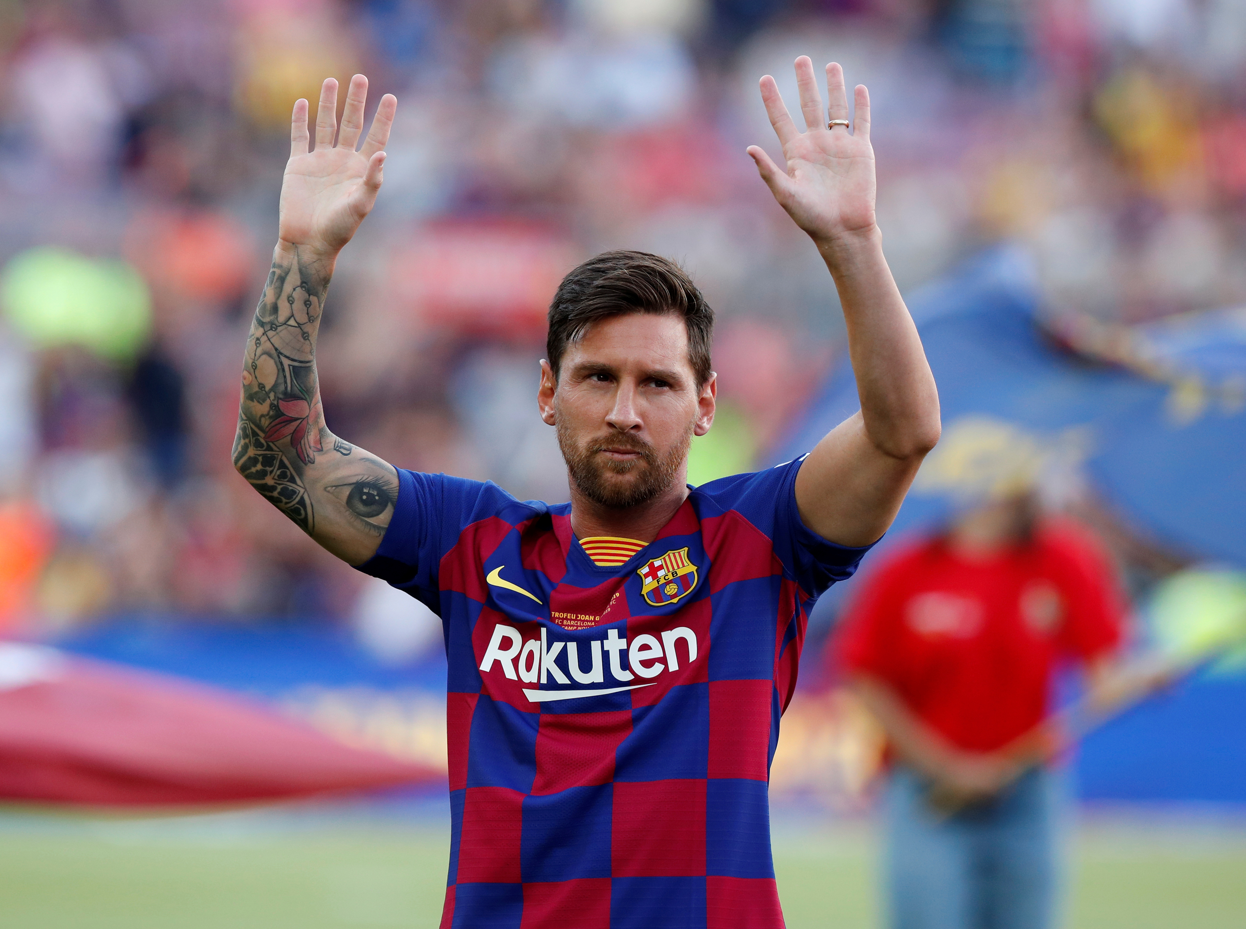 Messi prepara un asado en su “humilde parrillera” y es furor en las redes (Fotos y Video)
