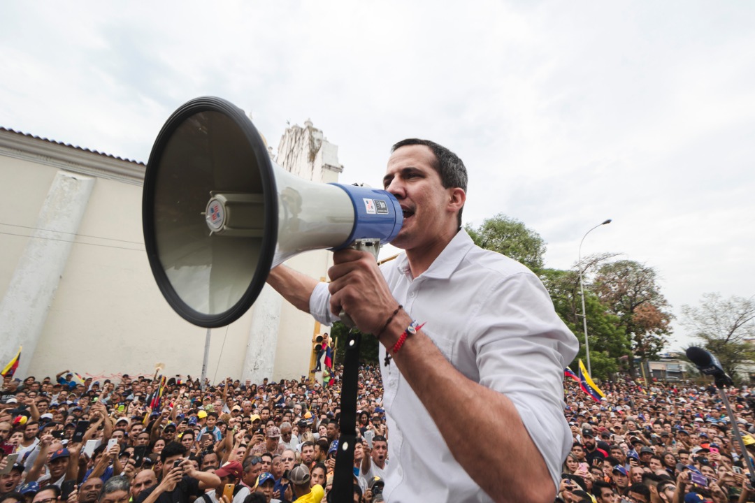 Guaidó responde a los “trueques” de Diosdado: ¿Qué van a entregar?¿Un mazo por un kilo de pasta?