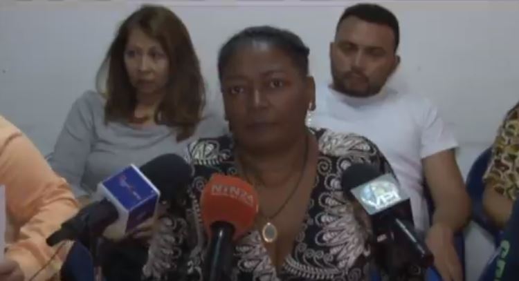 Docente se la cantó clarita a Maduro: “¡La pusiste con velita y todo!” (Video)