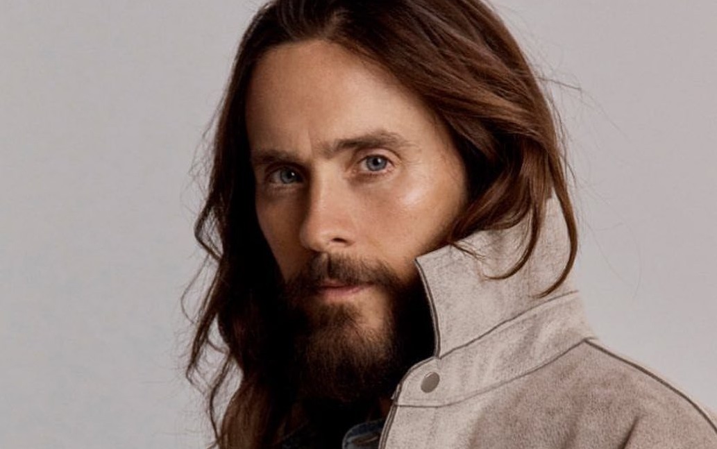 En la playa se ve más “riquiquito”… Jared Leto, el mar y sus cuadritos (Fotos+DIOSSS)