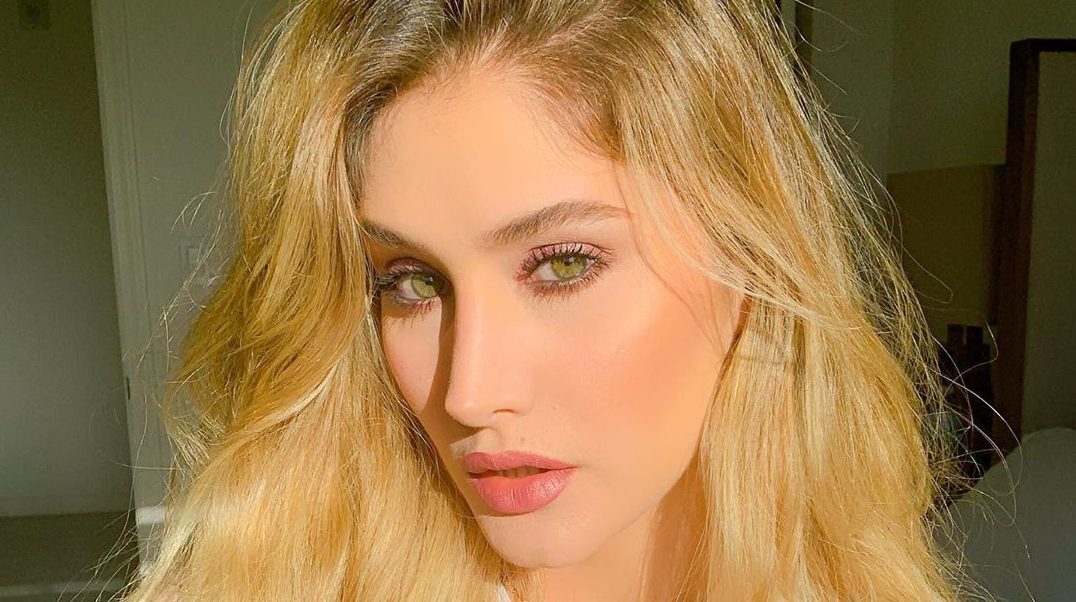 Como una “angelita”, Mariam Habach posó sexy lencería para llamar la atención de Victoria’s Secret (FOTO)