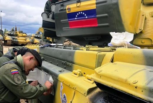 Padrino se muestra orgulloso porque sus chatarras no lo hicieron pasar pena en Rusia (VIDEO)